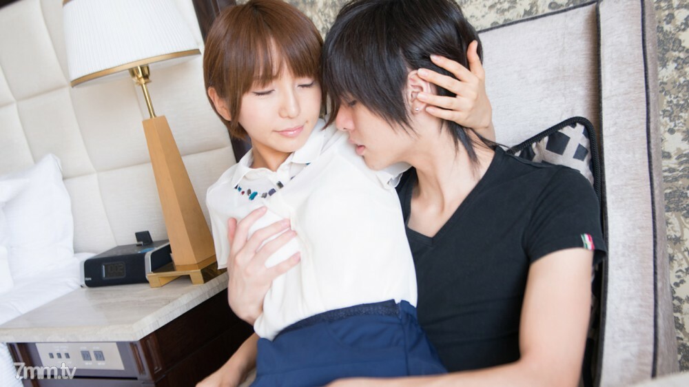 JP-1028 326-AYUMI-01 H / Ayumi that a shy girl attacks